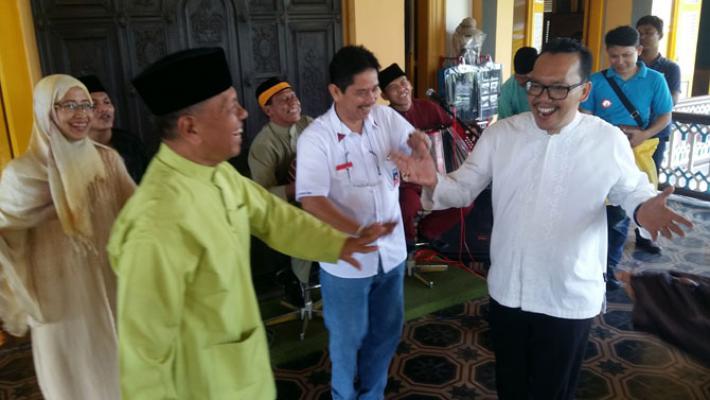Ketika Ramadhan Pohan Berdendang Melayu