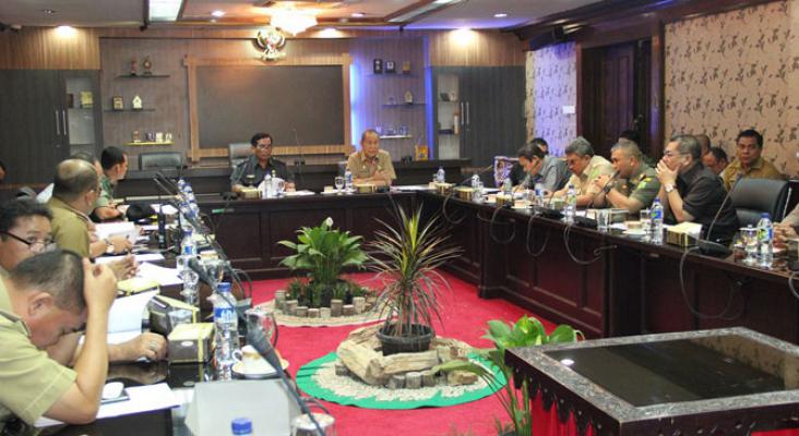 Pemko Medan Segera Babat 90 Papan Reklame di 14 Ruas Jalan