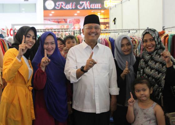 Temui Ibu-ibu Pengajian, Eldin Beberkan Pendidikan Gratis 12 Tahun