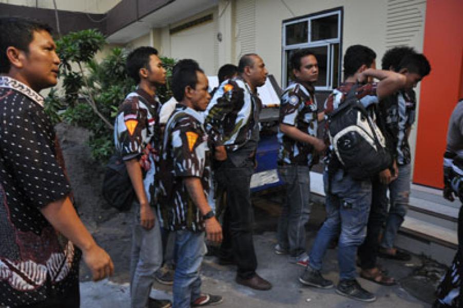 Pukul Petugas dan Rusak Pos Polantas, 34 Anggota OKP Ditangkap