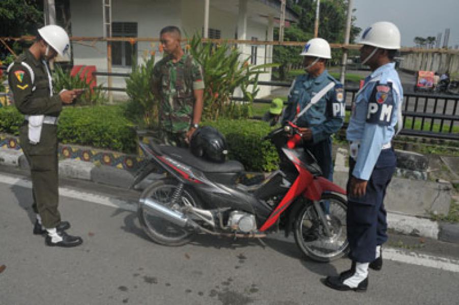 Pom TNI dan Polri Razia Gabungan 