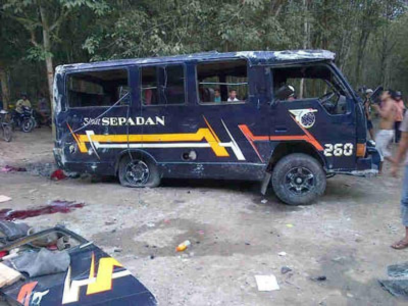 Bus Sinar Sepadan Terbalik di Lima Puluh, 2 Tewas