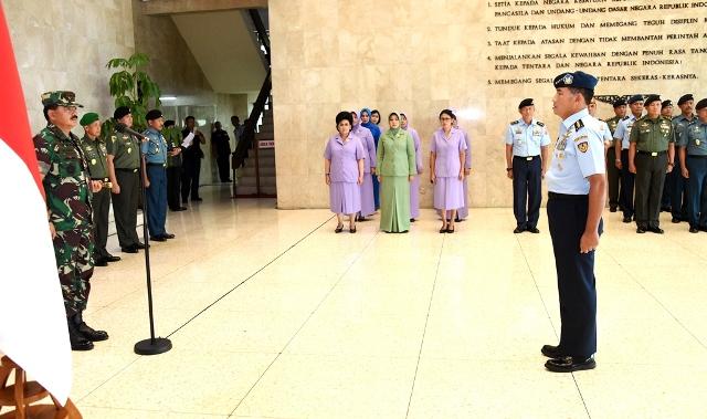 Panglima TNI Terima Laporan Kenaikan Pangkat Kasau