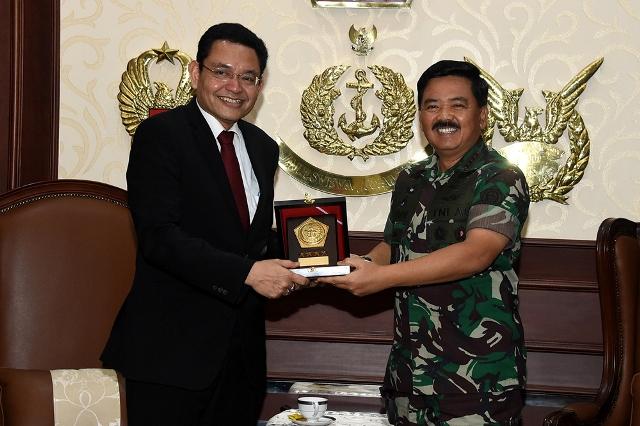 Panglima TNI Terima Kunjungan Dubes Luar Biasa dan Berkuasa Penuh RI Untuk Swedia