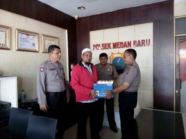 Polsek Medan Baru Terima Bantuan Al Quran untuk Tahanan 