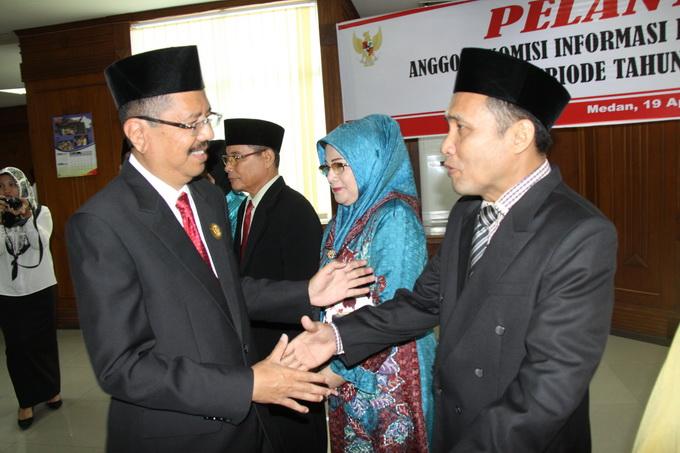 Gubernur Sumut Lantik Komisi Informasi Periode 2016-2020