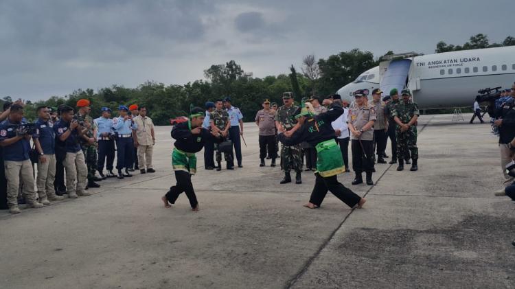 Panglima TNI dan Kapolri Tiba di Pekanbaru