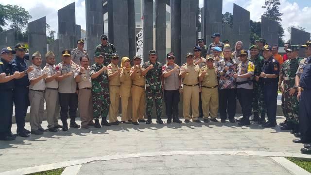 Panglima TNI Tinjau Perbatasan Darat Indonesia dan Malaysia di Entikong