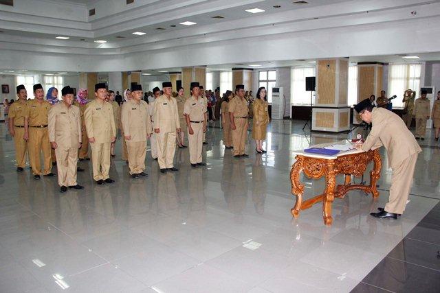 Sekda Lantik 20 Pejabat Eselon Disdukcapil Sumut