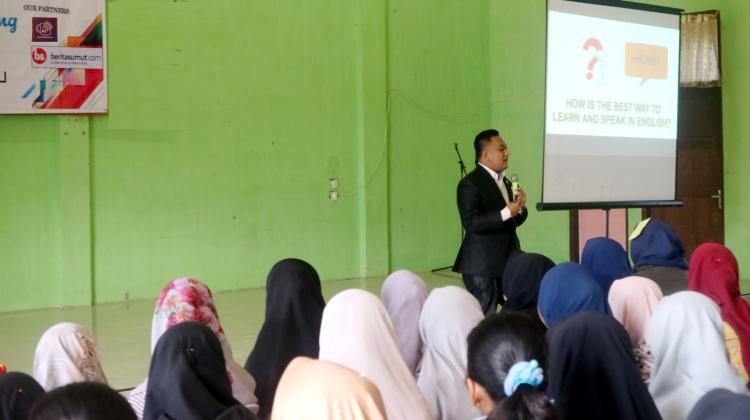 Disambut Ratusan Pelajar dan Guru di Kutacane, Seminar Bahasa Inggris Global Vibe Inspiration Sukses Masuki Aceh
