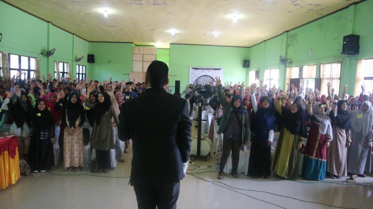 Disambut Ratusan Pelajar dan Guru di Kutacane, Seminar Bahasa Inggris Global Vibe Inspiration Sukses Masuki Aceh