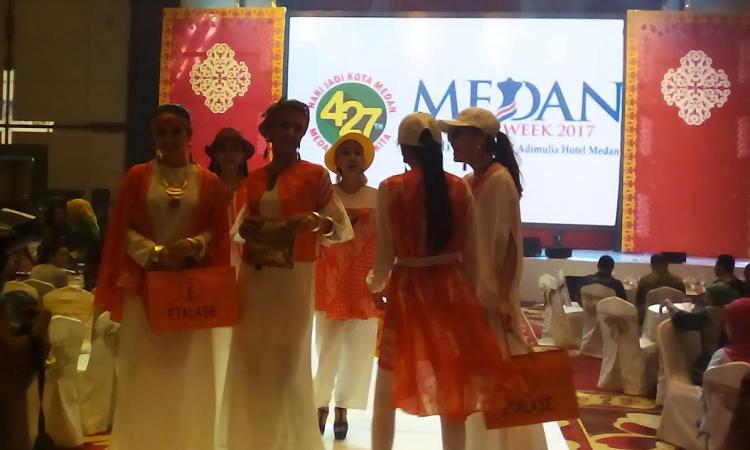 Motif Khas Kota Medan dalam Balutan Busana Karya Erdan