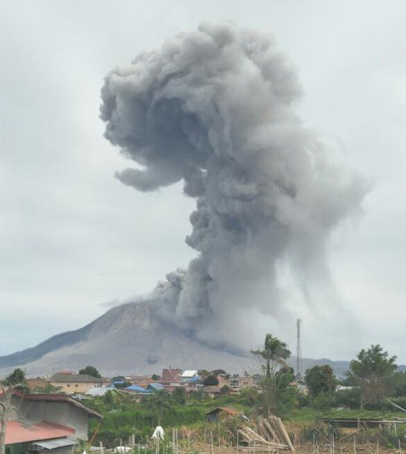 Gunung Sinabung Kembali Erupsi