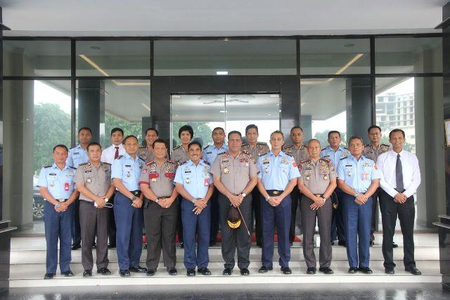 Kapoldasu Gelar Silaturahmi ke Pangkosek Hanudnas III di Medan Polonia 