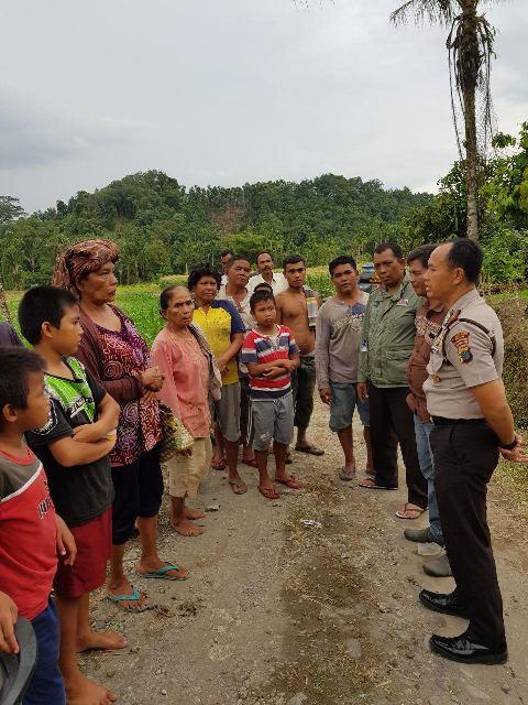 Kapolsek Kutalimbaru Beri Bimbingan Penyuluhan Bahaya Narkoba ke Warga