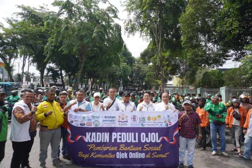 Kadin Sumut Peduli Ojol Salurkan Bantuan 4 Ton Beras di Medan