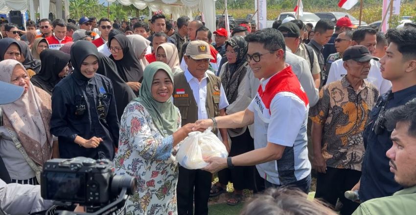 Pertamina Patra Niaga Regional Sumbagut Perkuat Pemulihan Huntara Ketapiang Bersama Direksi Pertamina dan Komisi VI DPR RI