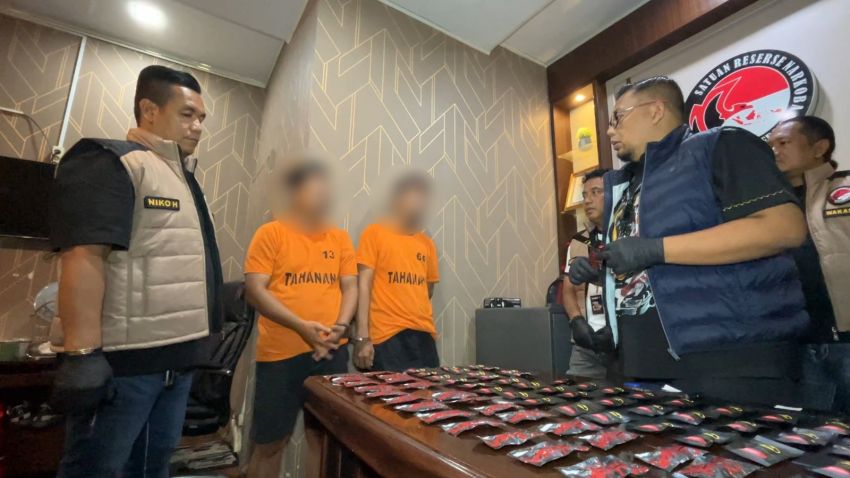 Operator Judol Bawa 100 Pcs Pod Getar dari Kamboja Ditangkap di Medan