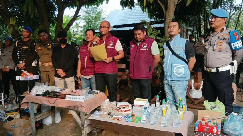 Polda Sumut Gerebek Sarang Narkoba di Percut Sei Tuan, 27 Orang Positif Pengguna